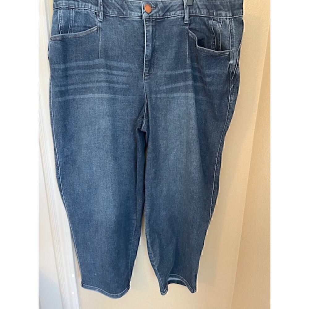 Women's Democracy Jeans Size 22 "Ab Solution" Crop Jeans Medium Wash Plus Size